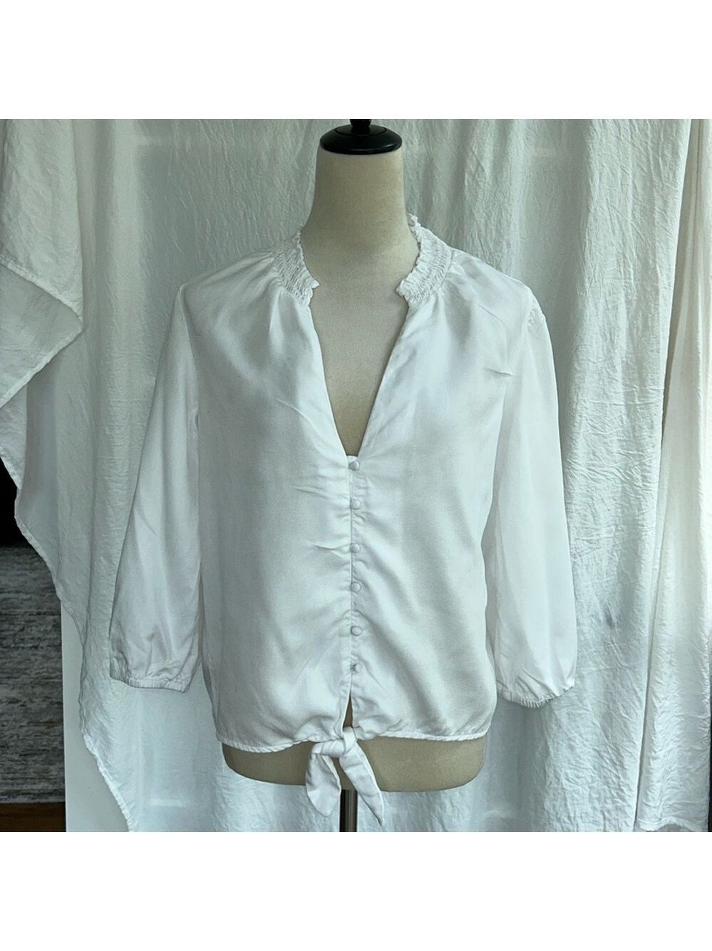 White House/Black Market: White, Tie Blouse: Size Small - Picture 2 of 9
